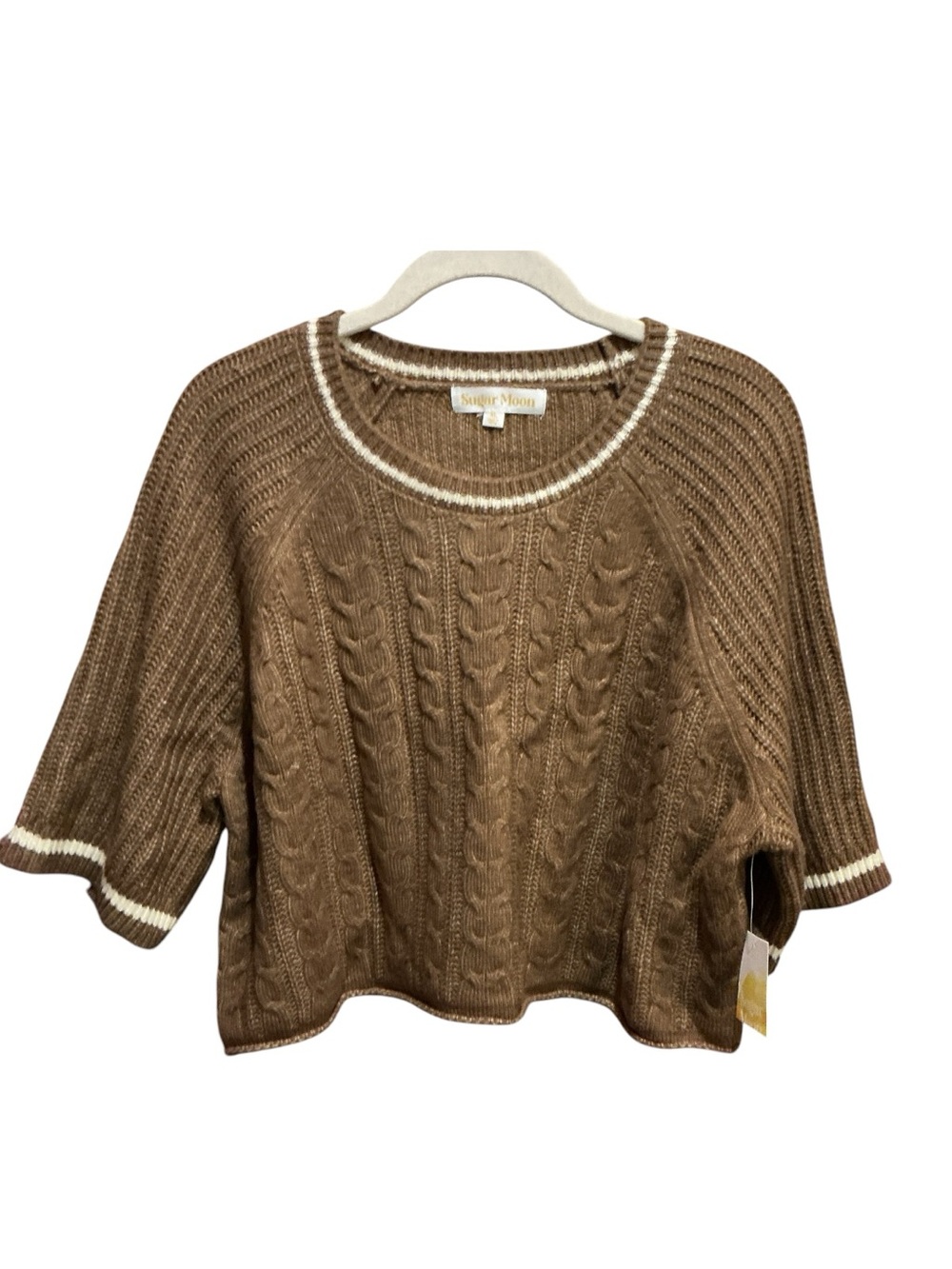 NWT Sugar Moon Women’s Brown/ White 
Neck Edge